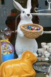 De_museumwinkel_volop_in_Paassfeer