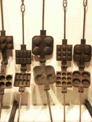 Wafelijzers uit het Nederlands Bakkerijmuseum